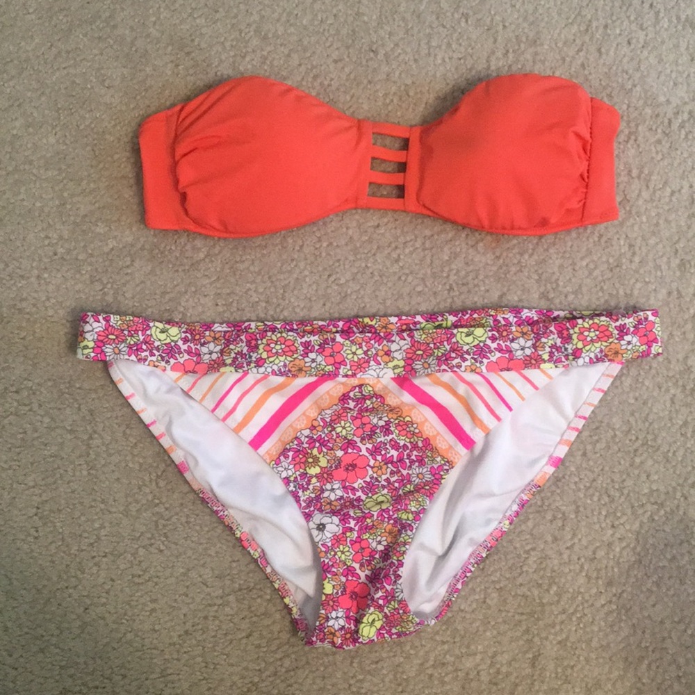 Victoria’s Secret bathing suit